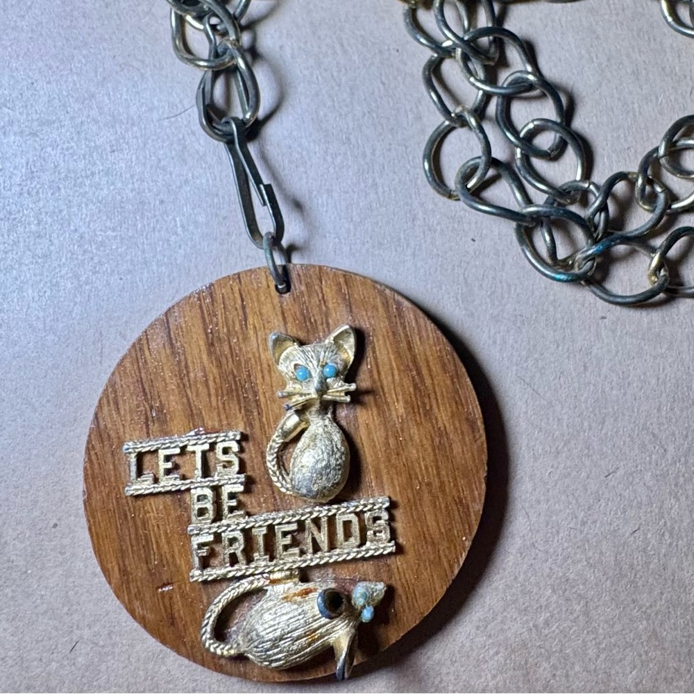 Vintage Cat & Mouse Wood Pendant Necklace āLetās Be Friendsā 30-32ā Chain